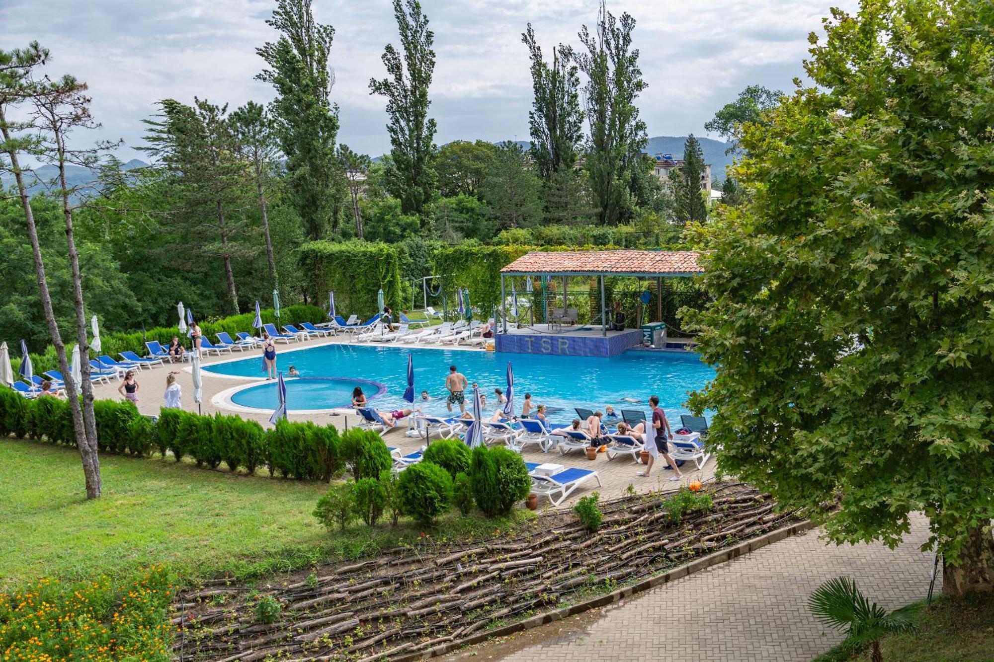 Legends Tskaltubo Spa Resort Exterior foto